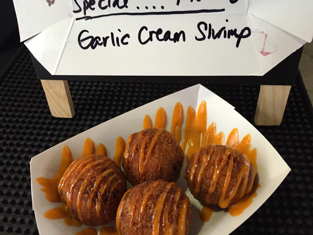 ZhaPanAsian's tweet photo. @vendyawards debut of our new special - Garlic Cream Shrimp #AsianCini #BeerGarden #VendyPlaza http://t.co/WtVnOQrPwg