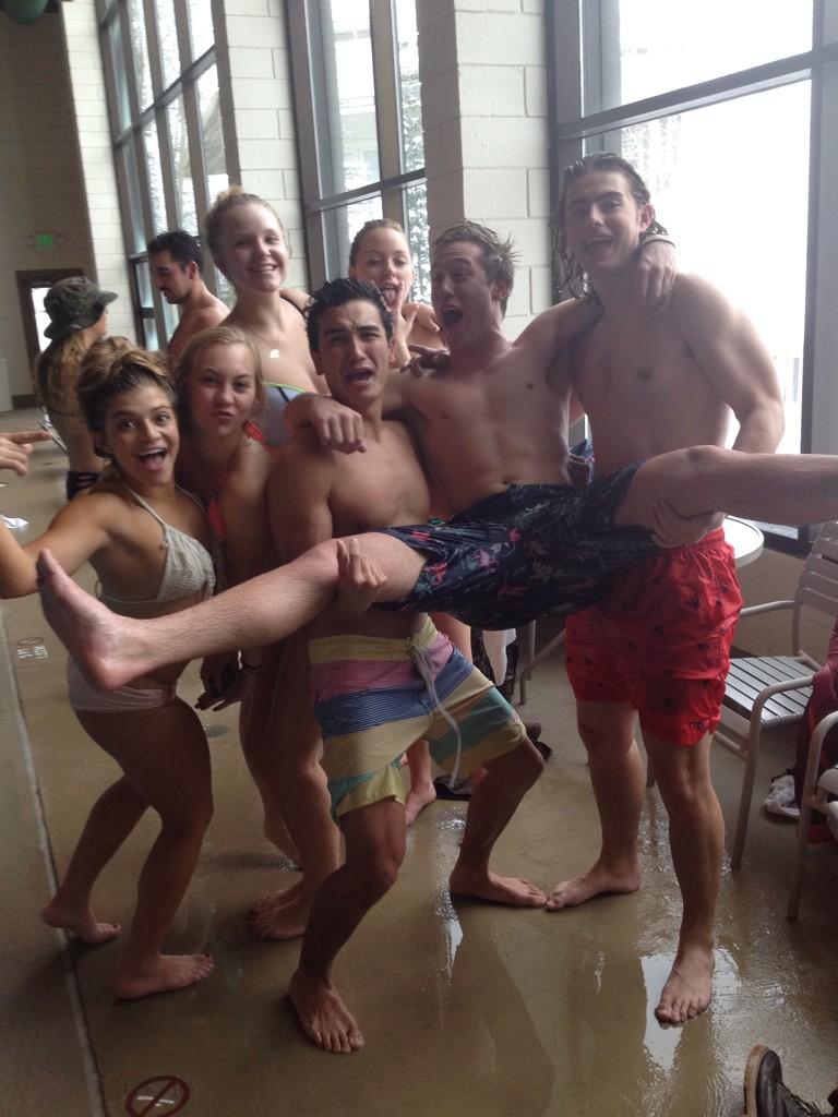 larson_zane's tweet photo. My weekend was pretty neat I guess http://t.co/FHQUrtqLUb