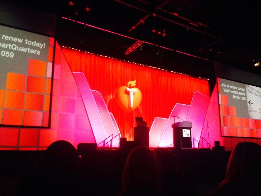 Waiting for Elliott's plenary!#AHA14 #health_eheart