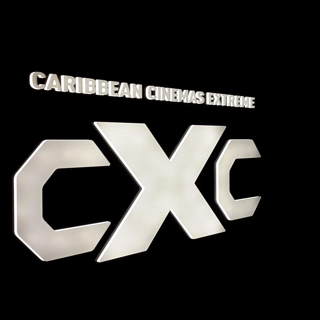 caribbeancine's tweet photo. A solo 4 días de estrenar #salacxc sonido #dolbyatmos #pantallagigante #proyector4k #asientosnumerados estas listo? http://t.co/I6pIMp8iXP