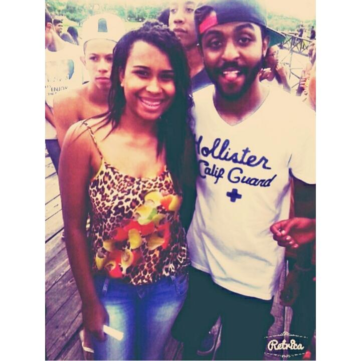 lauane_menezes's tweet photo. Te amooo ♡ adorei te conhecer..... Espero q vc volte mais vezes em ipatinga ♡♡♥♥ #ohtrem http://t.co/8CjEfns4gP