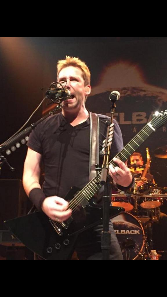 Happy birthday to the amazing Chad Kroeger!! Have a great day!! 
