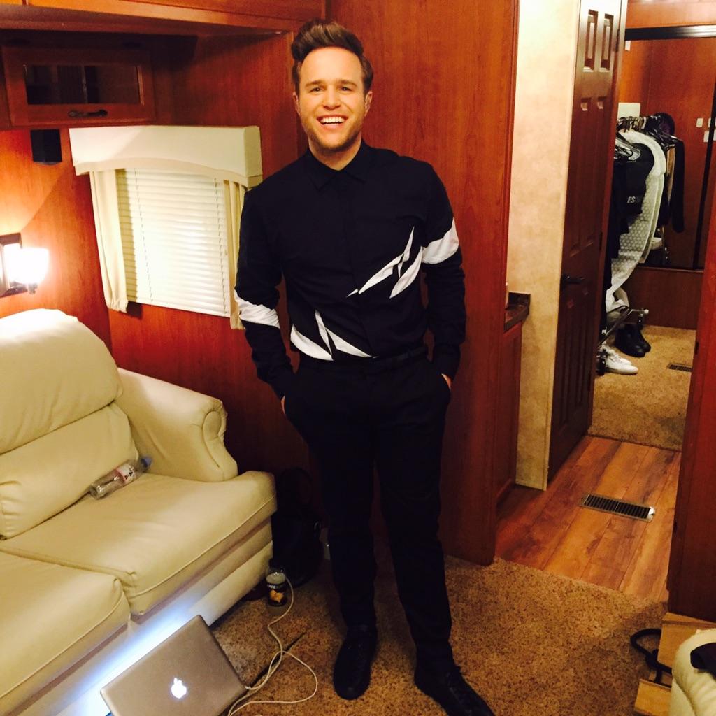 loupa1's tweet photo. “@ollyofficial: On route to perform @TheXFactor BUZZZZZZZING 😜 http://t.co/KiUxBXsWQv”@Nai_M234 yummy !!!