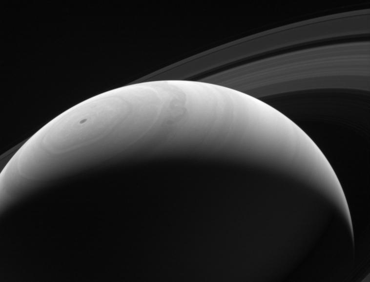 CNET's tweet photo. Sunrise on Saturn: Cassini spies dawn on an alien planet http://t.co/Sr0CbIOIYg http://t.co/0MVxyT5n40
