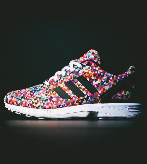 dapperdistress's tweet photo. Adidas ZX Flux  #DapperThursday http://t.co/4f8hEBxrtK
