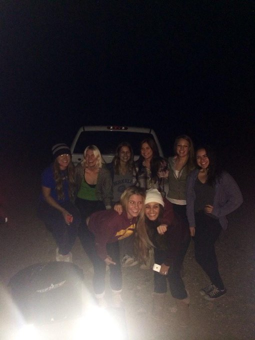 Campin with my favorite girls 🌵🍂 http://t.co/F5G9dvfuXD<a href="/tag/godbacks"class="tags"><span>#godbacks</span></a>