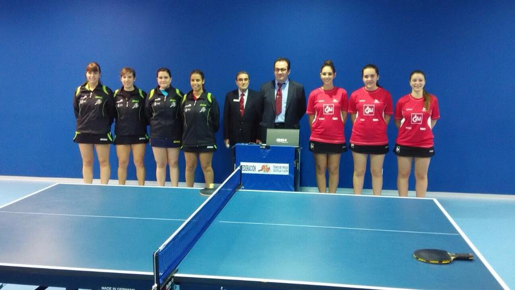CDVALLADOLIDTM's tweet photo. Os dejamos la foto del partido que resolvieron nuestras chicas imponiendose al CAI Santiago de Zaragoza por 4-2 http://t.co/sADWGzTG07