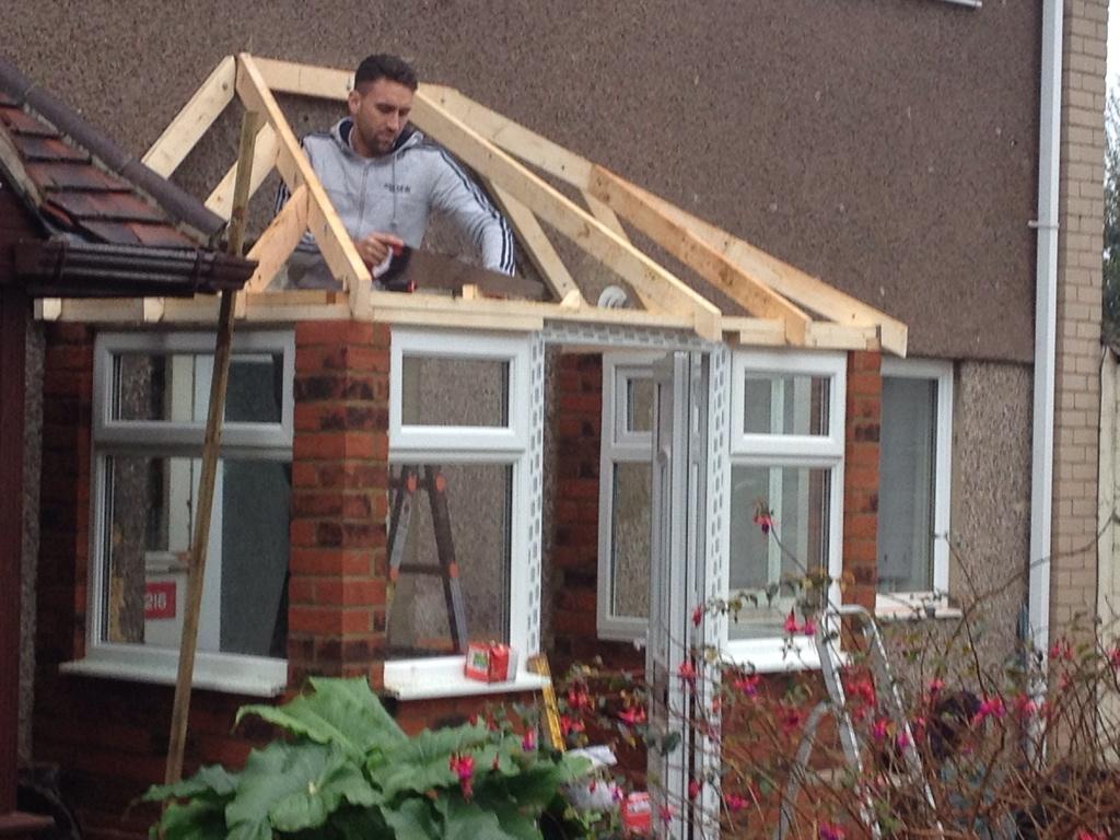 ExtendablesLtd's tweet photo. Shame we couldn't finish today, we ran out of timber and called it a day but hey it is a Sunday. The Extendables Ltd. http://t.co/KrQxvXRz5p