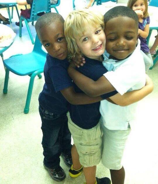ginou10's tweet photo. "@thedahlimmama: #ThingsThatScareRepublicans That this' our future no matter how much they h8&fight it!#UniteBlue http://t.co/QDiCoHJQhC" 💕