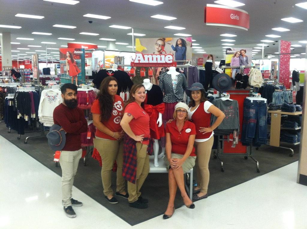 emiko29's tweet photo. #salesdrivers #weho #TOMSforTarget #Frozen #AnnieforTarget #thanksgivingfood http://t.co/m6EntAfG6H