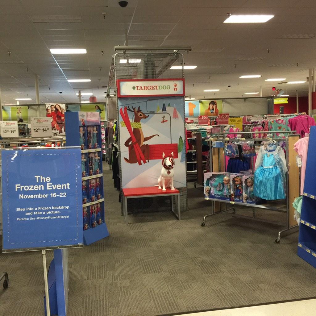 dave331645's tweet photo. Feeling super geeked with all the Target launches today #TomsForTarget #DisneyFrozenatTarget #AnnieforTarget http://t.co/n4vpZsZ1dR