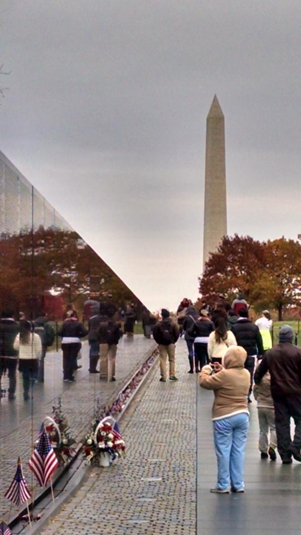 Colby1421's tweet photo. Vietnam Memorial. Nuf said. http://t.co/g0wv5hikvR