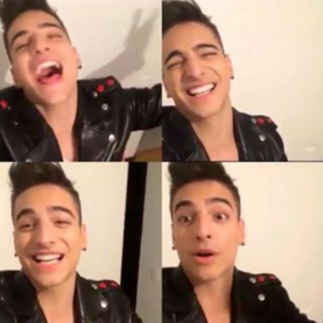 malumaVNZfamily's tweet photo. heyyy terminamos #MARATOON
CHICAS gracias por el #APOYOO
SE LES QUIERE saludos desde #VNZ
@contactomaluma http://t.co/eTem2CyBY5