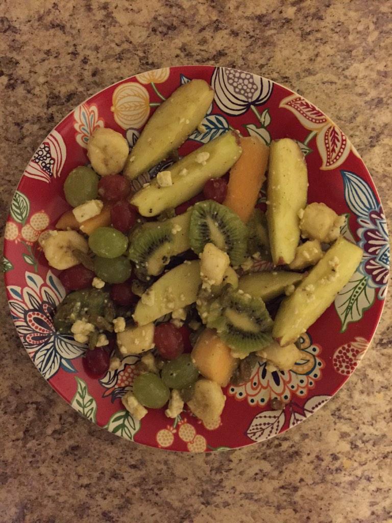 mahesni's tweet photo. @LittleEagles123 Ashmeen's number salad. http://t.co/irSRsS8YXO