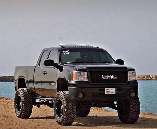 AllLiftedTrucks's tweet photo. #GMC http://t.co/1Vlrrxomo0
