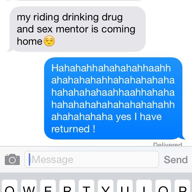 withthebirdnose's tweet photo. I'm glad this is what my barn friends need me for 😂😭 #SolidReputation http://t.co/x7WsEWxnik