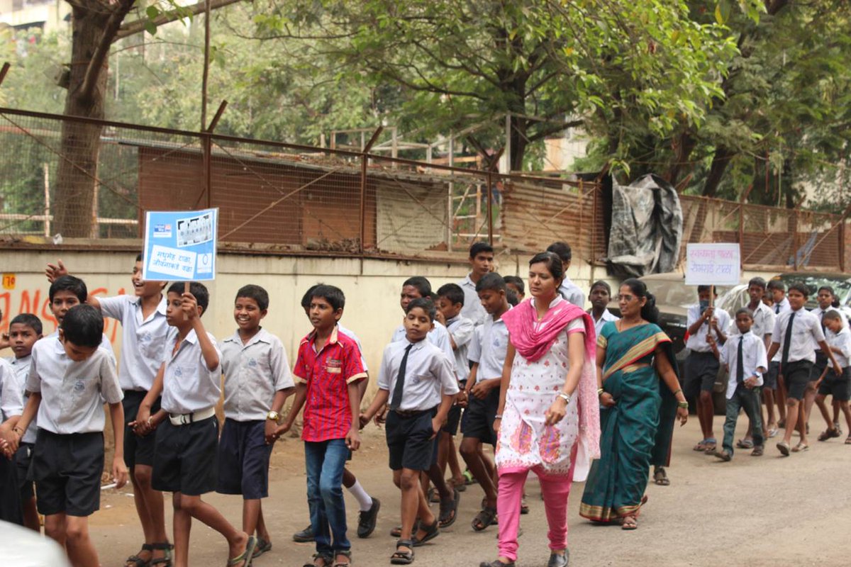 UWMumbai's tweet photo. 600 school children helped spread awareness on the streets of #Mumbai, about #Diabetes #WorldDiabetesDay #LIVEUNITED http://t.co/hdUGl0U8BU
