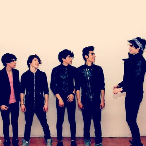 SoyCoderDice's tweet image. -Y De Repente Ya No Es La Gravedad La Que Sostiene A La Tierra, Sino CD9 ♥😍
@somosCD9 ♥😍 #CoderPower #Coder4Ever ♥❤