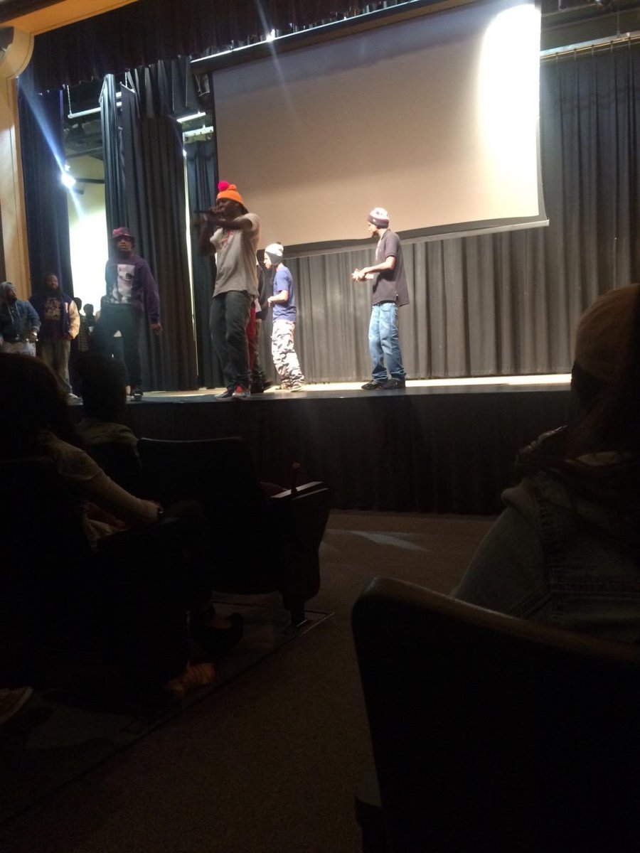 TsuEvents's tweet photo. Yall better cheer!!! He just said he was strapped up 😳 http://t.co/ZbLdYP8Qv2
