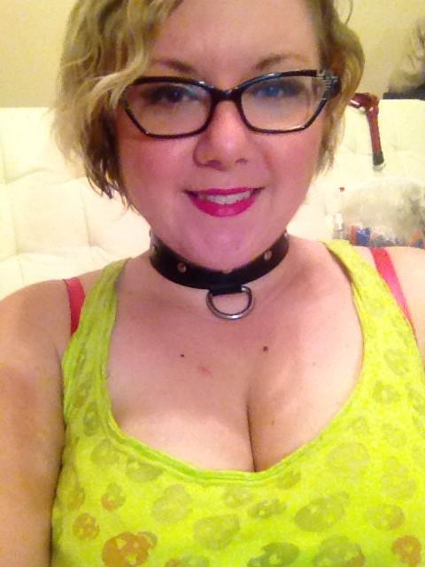 SunnyDemure's tweet photo. I'm back. Cum play now! http://t.co/bsDuTtAjbC http://t.co/NdaDs0jucS