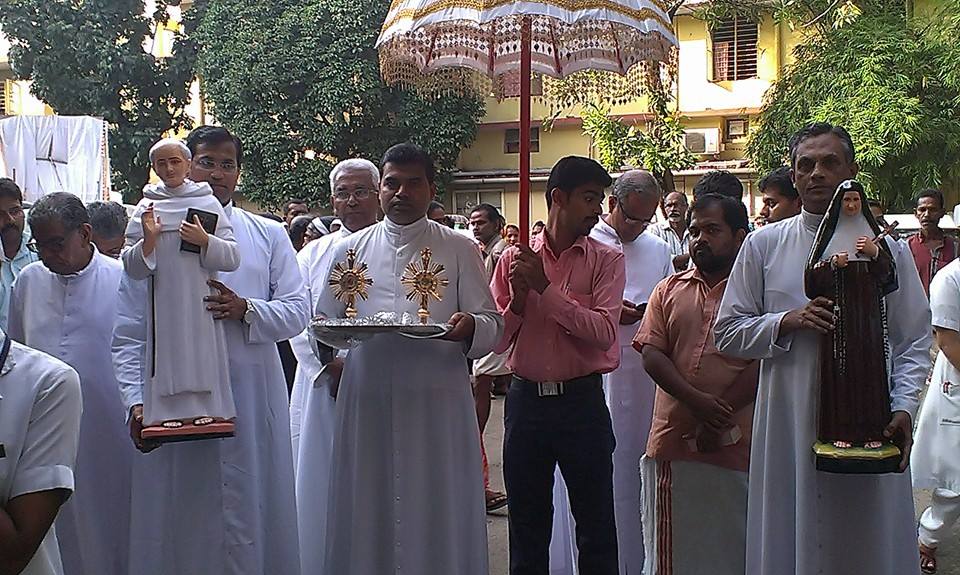 Reception of relics of Bl.Chavara and Bl. Euphrasia  at Jubilee Mission