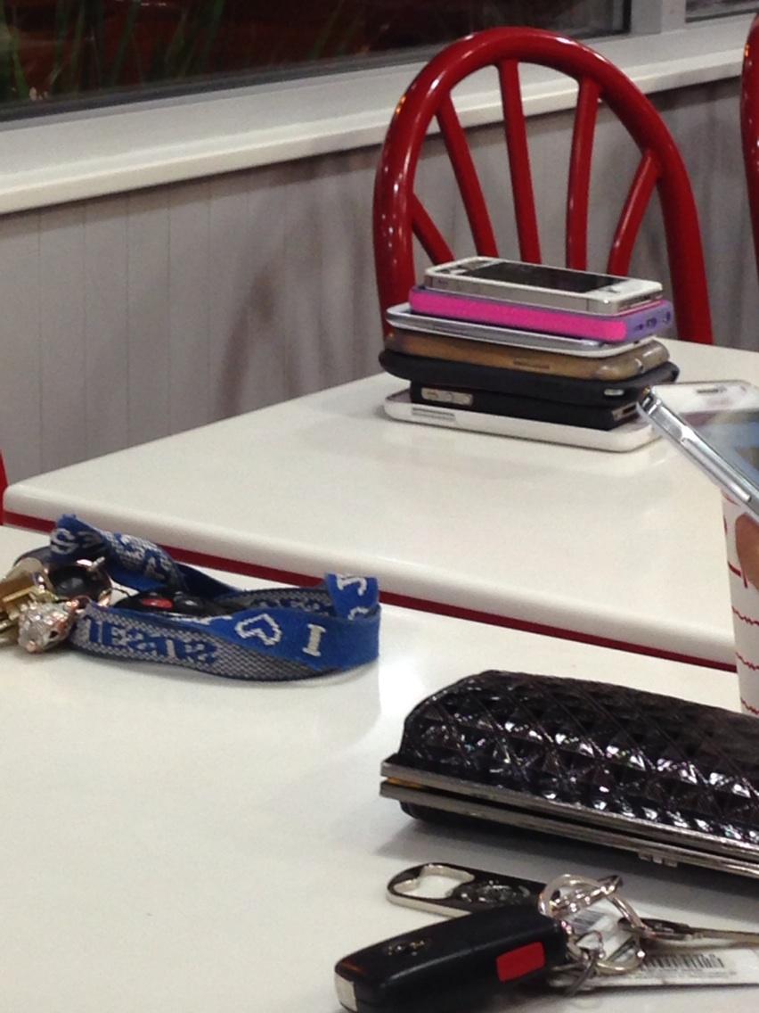 joyrere's tweet image. #nophone #whileeating@innout!