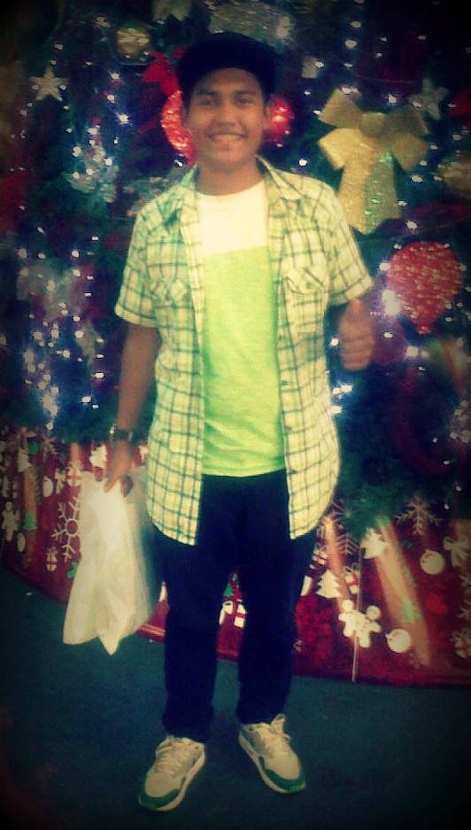 EdwingTeCanta's tweet photo. #domingodeganarseguidores  #venezuelatequiero  #activo  #MTVStars http://t.co/Q5bjKSjClu