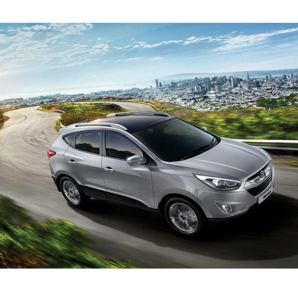HyundaiPH's tweet photo. Welcome the workweek with an attitude together with your Hyundai Tucson  #hyundai #tucson #hyundaiph http://t.co/sg2gmujSnc