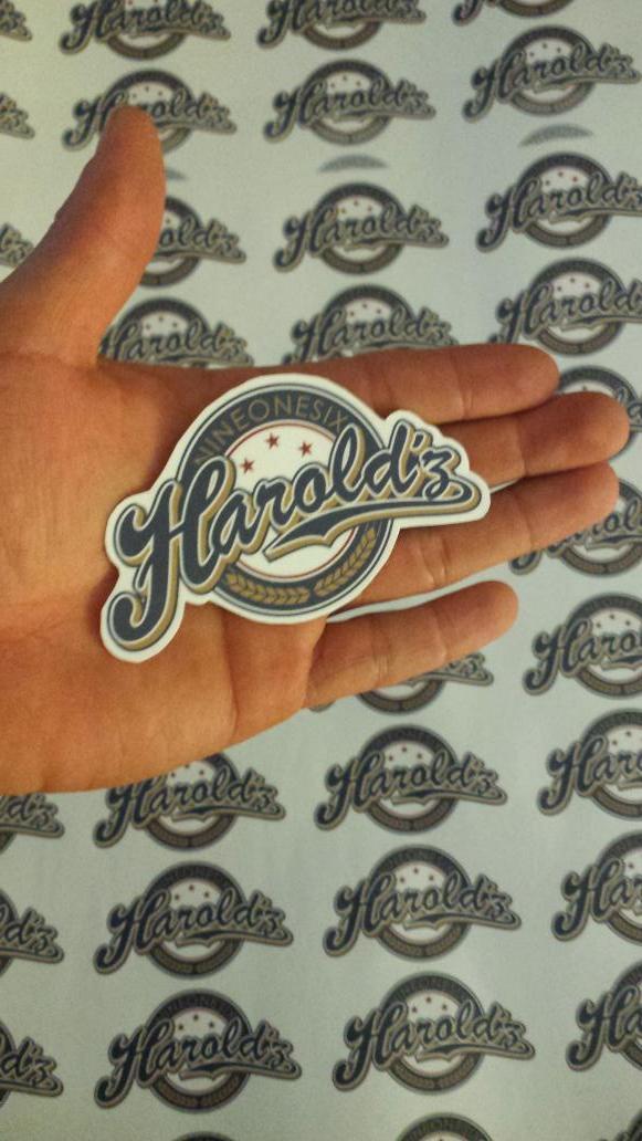 lineaharoldz's tweet photo. Ya están listos los stickers que vendrán con la compra de la camiseta http://t.co/wvwb0h9lLC