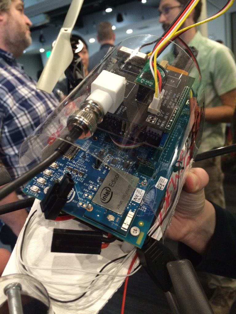 RT <a href="/rexstjohn/">Rex St. John</a>: Close up of the Dews Tech drone with <a href="/Intel/">Intel</a> Edison #inteliot @KirklandStartup  #SWKirkland #GSB2014
