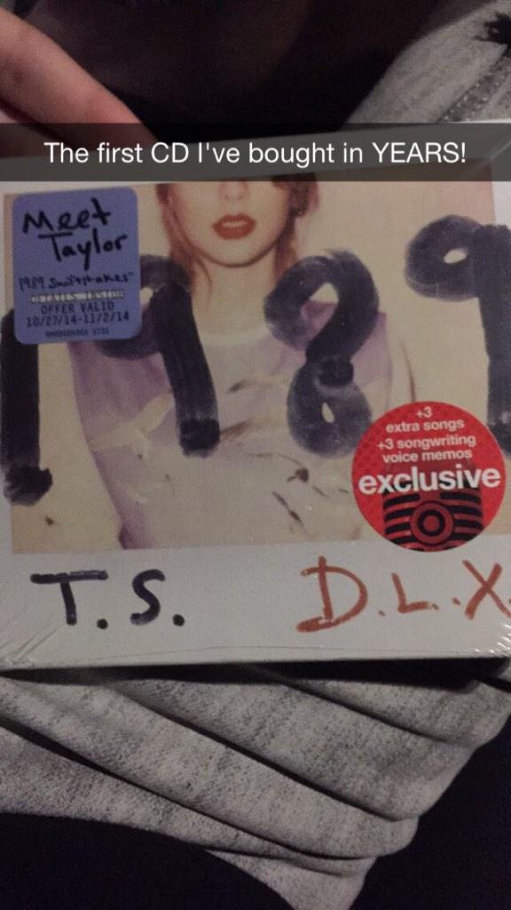johnarnold628's tweet image. @taylorswift13 this is my first CD purchase in over 5 years! Love #1989 #blankespace