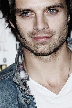 #SeductiveSunday <a href="/FadedMemory_/">Cas</a>