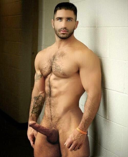 j_matt3's tweet photo. Love me some hairy boys!!! http://t.co/AUkNwfOKSz