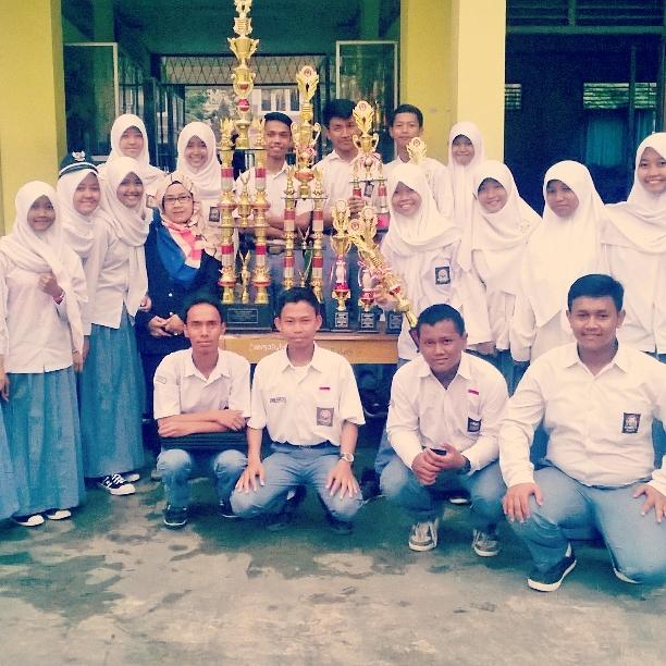 radenadelya's tweet photo. Ini kita kang @BentarWardana @LAKBANFKPSKB :') http://t.co/YfRiL6o8N8