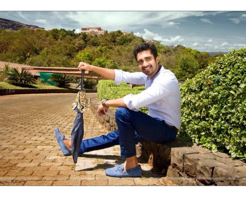 fariha781's tweet photo. #ShlokAgnihotri # #ExcellentPerformer #handsomehunk #Dashing #MindBlowingActor..@avinashsachdev4 @AvinashFC http://t.co/ChaPaU7yaN
