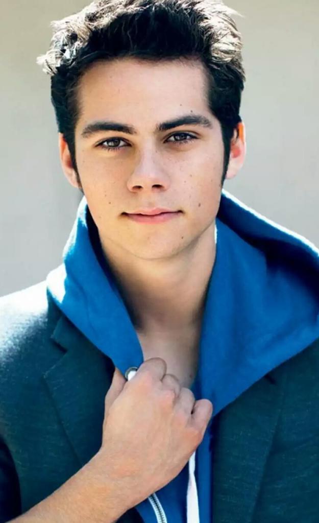 RolPatronum_EP's tweet photo. BUSCAMOS A FRANK LONGBOTTOM:
-Gryffindor 
-16 años
-FC: DYLAN O'BRIEN http://t.co/UsuBBRJuRq