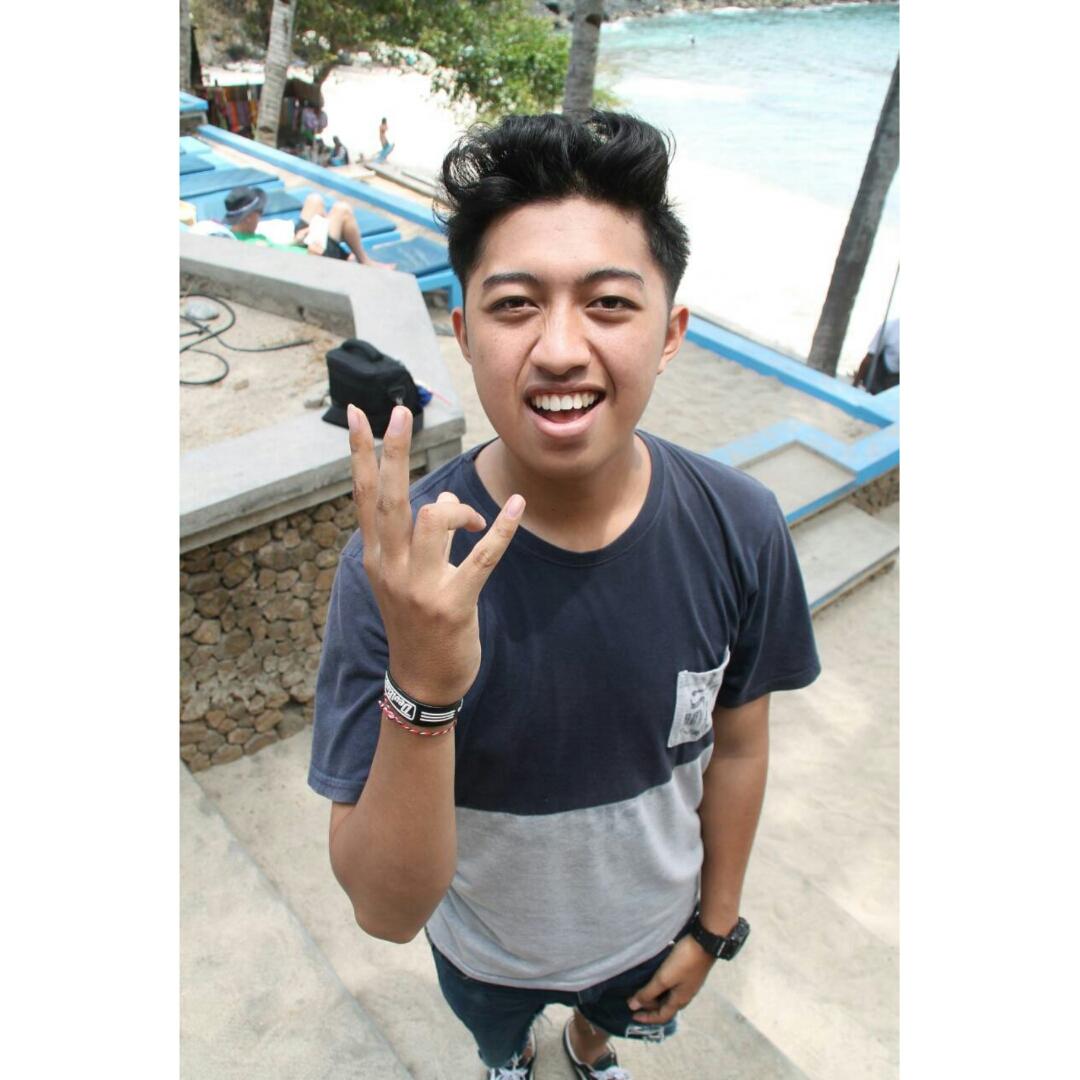 utharumble's tweet photo. Blue lagoon http://t.co/rDqERJTyLB