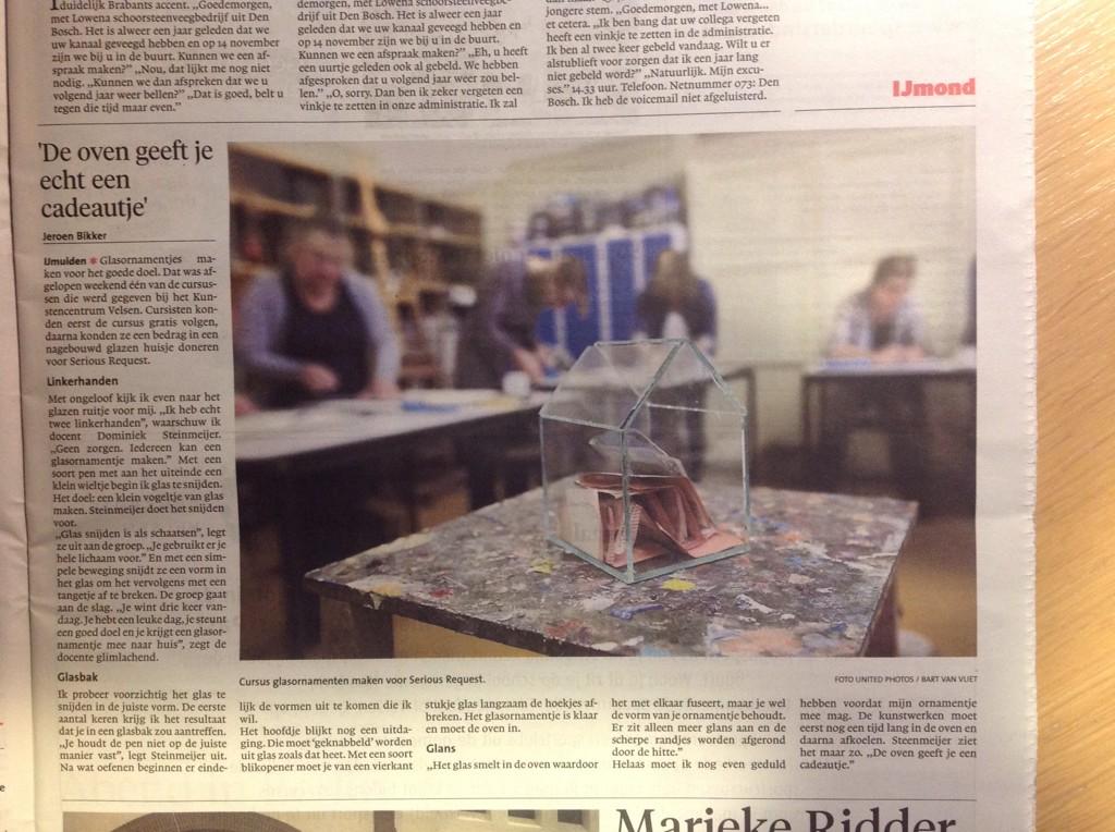 DSteinmeijer's tweet photo. Met dank aan de firma van der Vlugt konden wij @KunstencentrumV weer een glasworkshop geven voor @SeriousRequest ! http://t.co/6wPLsGraAS