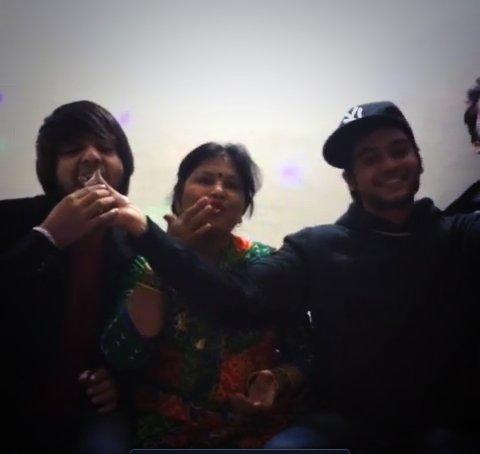 ankit_iens's tweet photo. Ankit @AnkitRaizada26 celebrating his birthday with his family nd friends....
Enjoy to the fullest my baby♥♥♥ http://t.co/vufJ1JrLvb