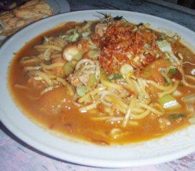 kulinerjampang's tweet photo. Makan Mie Aceh di Jl.Raya Parung bogor Km.20 yuk(samping @smartekselensia ).Phone.0812 6975400 @Dompet_Dhuafa http://t.co/zbJlQHF07j