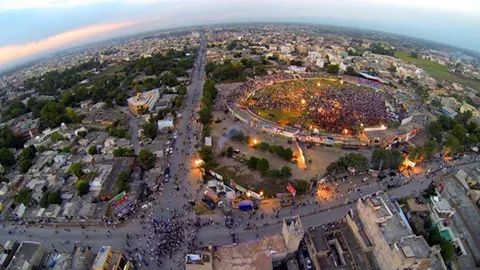 UmairAzmat13's tweet photo. This happens when you do Jalsa in day light. #PTIstrategy http://t.co/HWF8B5umq1