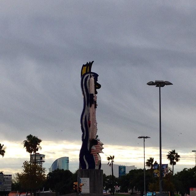 blaBarcelona's tweet image. Buenos días! Lunes nubes #felizlunes #goodmorning #goingwork #aporotrasemana ift.tt/1qbBTie