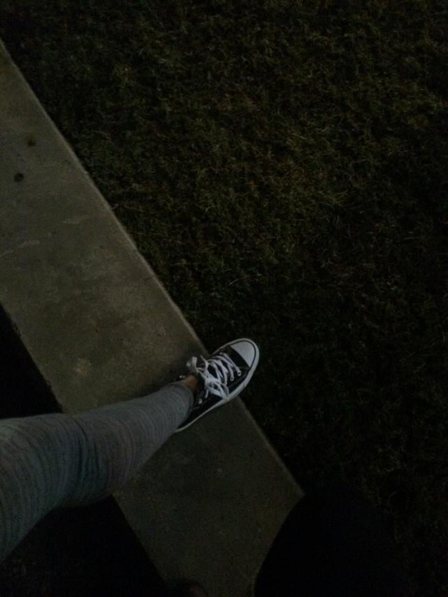 sarahbordeaux_'s tweet photo. #keepoffgrass #1DOrlando http://t.co/TYesS34O9z