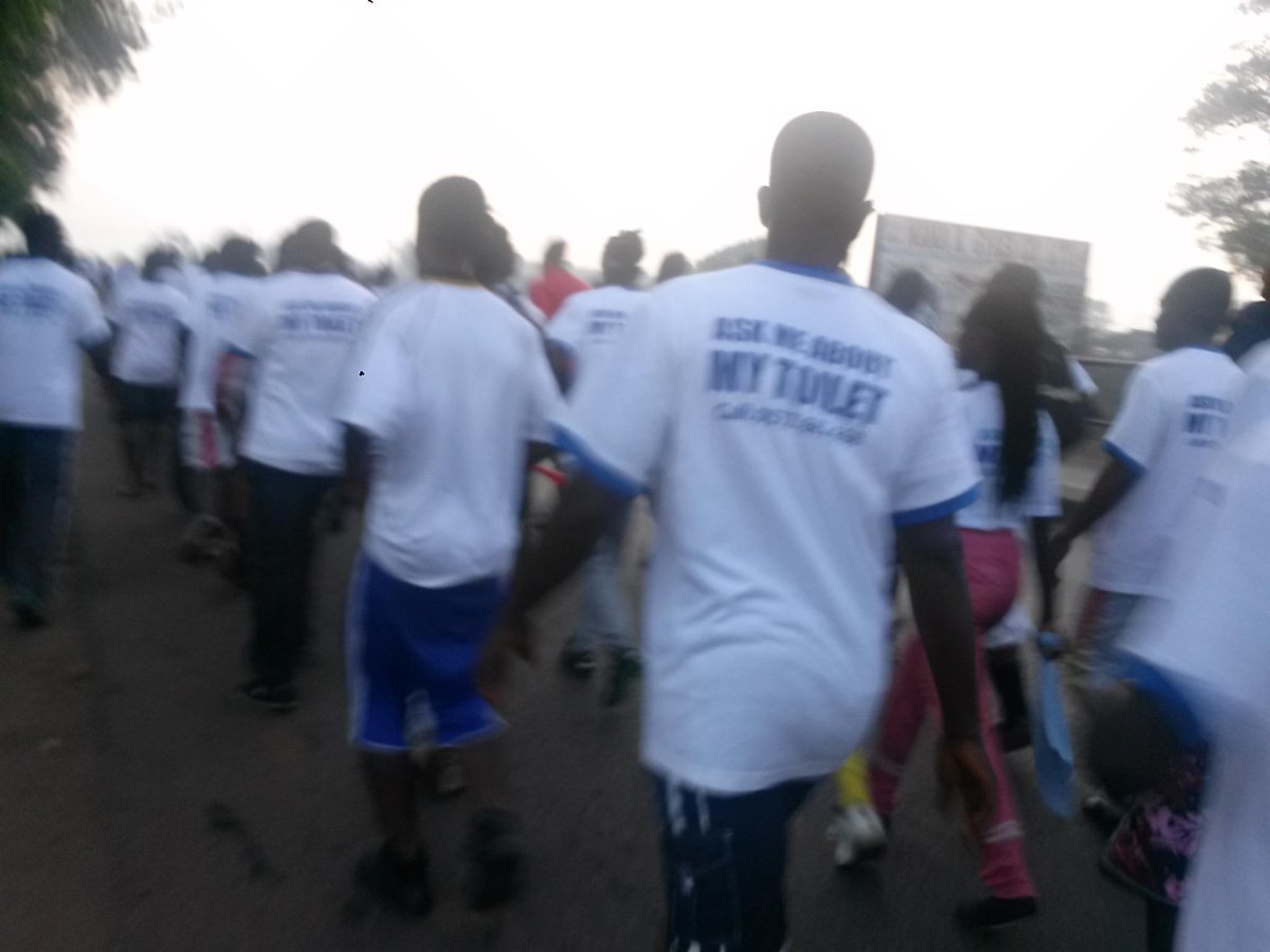 CleanTeamGhana's tweet photo. We joined the race to make #toilet a household priority in #Kumasi, #Ghana.  #urgentrun  #worldtoiletday #WASHGh http://t.co/g0o3L9J2Xn