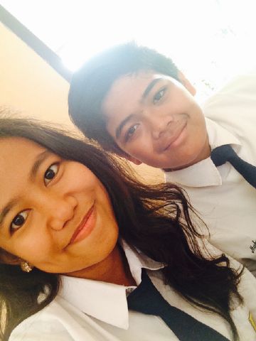 vibrARS's tweet photo. @vibrARS @Dinda_DG ♥;**{}@>--☺ http://t.co/jsHcaSduWE"