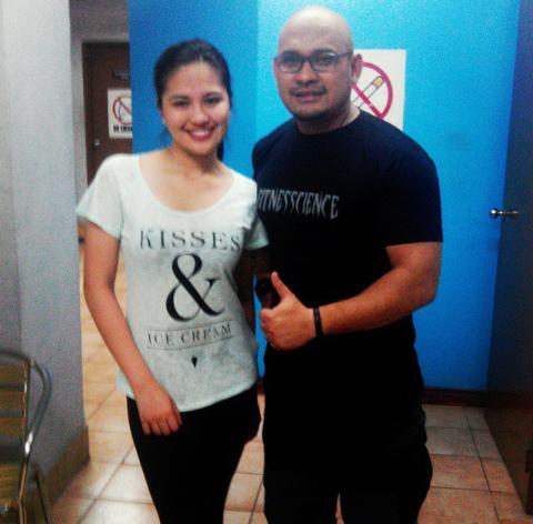 Julie Anne @myjaps with Coach Froilan👌👍 #fitnessscience👊👊💪 Unbreakable JuliElmo • MyJapsHOLOGRAM 26DaysToGo