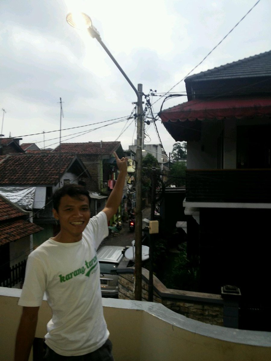 riadhriadhy's tweet photo. Cc @keclengkong @Kel_Malabar  "@errifikri: Nuhun pa @ridwankamil  daerah abdi jiga di kota ayeuna mah caraang hehee..http://t.co/x2pgM5uEY6"