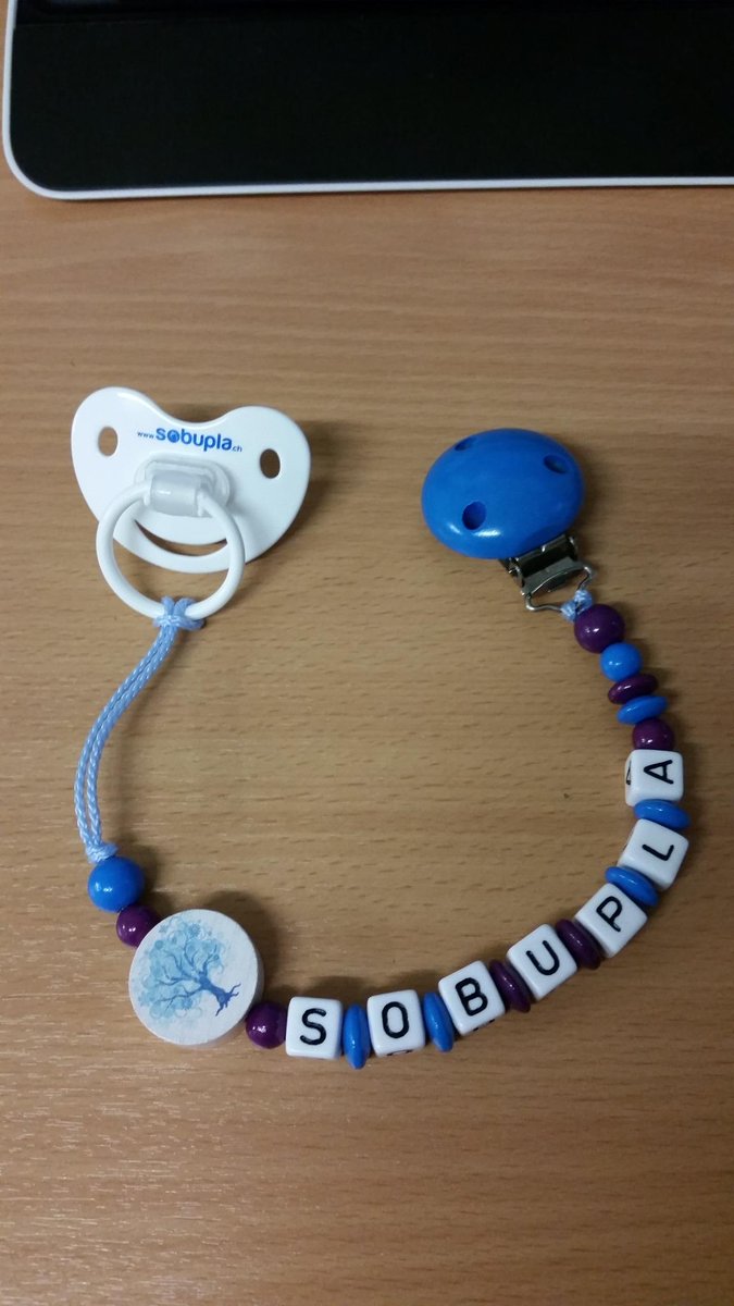 sobupla's tweet photo. Auch die #Promotionsartikel sind pünktlich eingetroffen! 5 riesen Pakete #Nuggi #Schnuller #Baby #Zürich http://t.co/gaRWAwPUCy