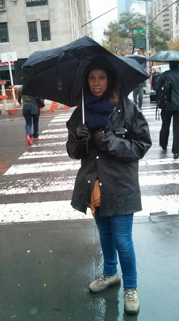 elmanus's tweet photo. Que hace el capitán pescanova en New york @soniabotana :-)))))))) http://t.co/pLOJFZ8uDW