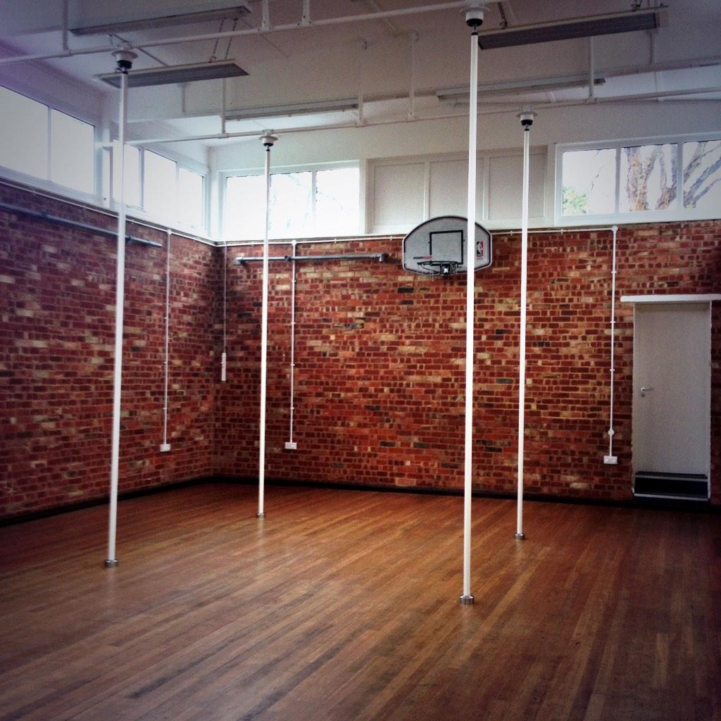 PoleRocks's tweet photo. Our Beautiful @DorkingPoleFit Studio! With 8x 4metre #FitPoles - Mirrors plus an incredible sound system! #awesome http://t.co/at8mfrz6T7